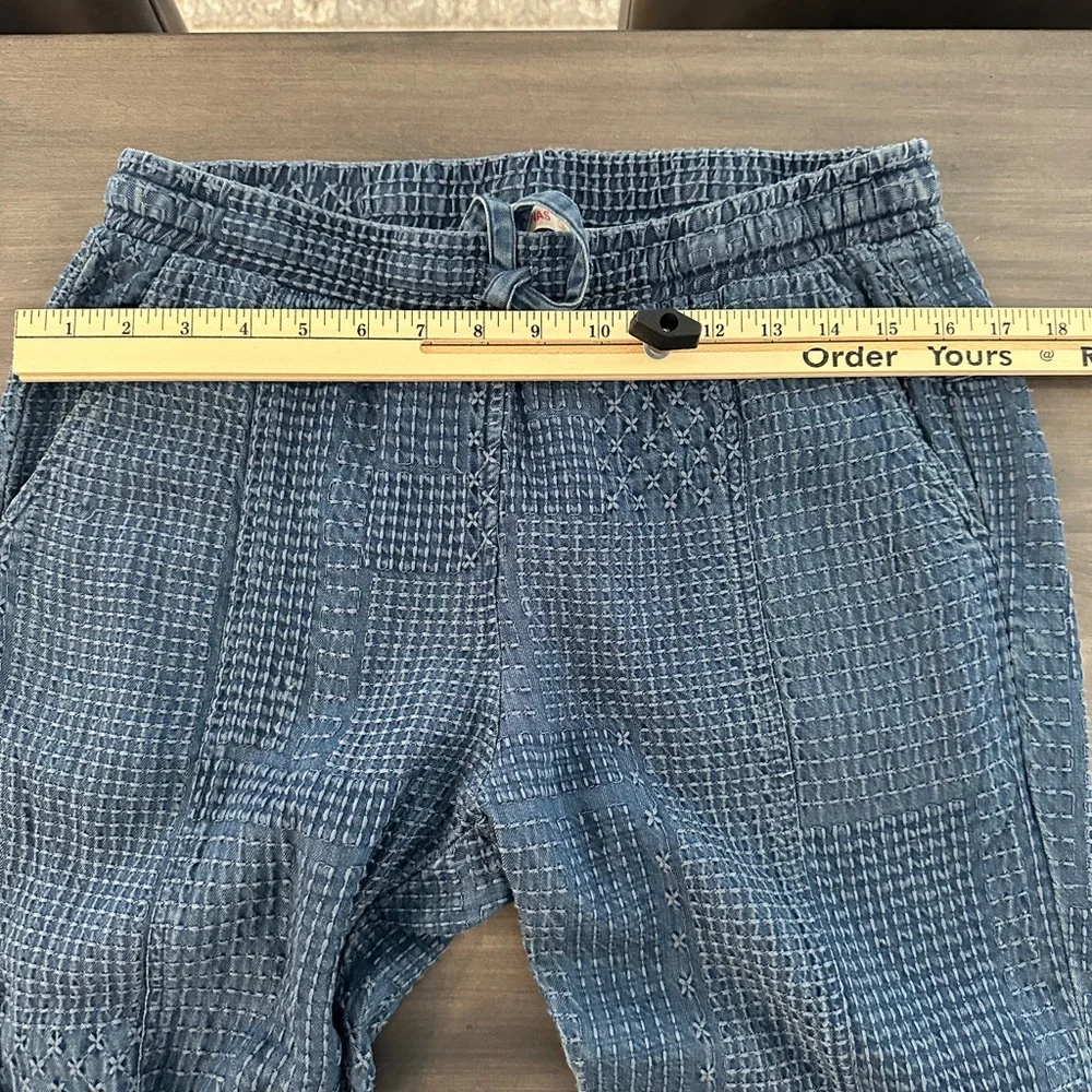 Johnny Was Luisa Embroidered Indigo Textured Jogger - Picture 4 of 4